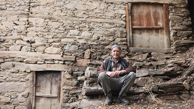 Hizan’ın 300 yıllık taş evleri gün yüzüne çıkıyor