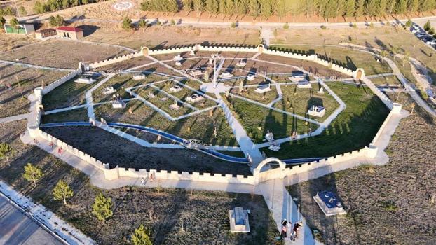 İşçiler Sivas'ın küçüğünü yaptı! Türkiye'de tek: Şehir merkezinde yer aldı