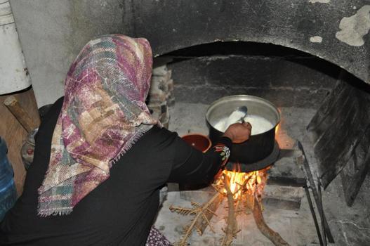 Geleneksel yöntemlerle üretiliyor! Diğer sütlere göre çok farklı tadı var