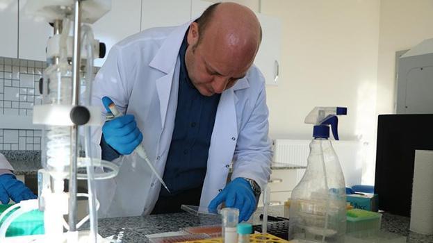 Dünyada bir ilk! Türk akademisyenden çığır açan buluş! Gümüş teknolojili kumaş hayat kurtaracak: TÜBİTAK onayladı, seri üretim başlıyor