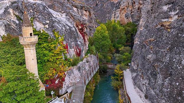 Malatya'da gizli cennet: Tohma Kanyonu sonbaharda ziyaretçi akınına uğradı! 'Bozkırın ortasındaki huzur!'