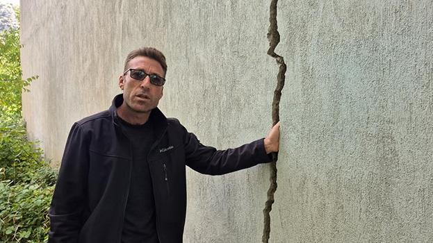 Isparta'nın bir ilçesi ayakta! Obruklar oluşmaya başladı evler tek tek çatlıyor