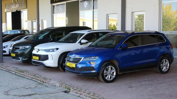 Araç almak isteyenler için şimdi tam zamanı! Fiyatlar ortalama 200 bin TL geriledi