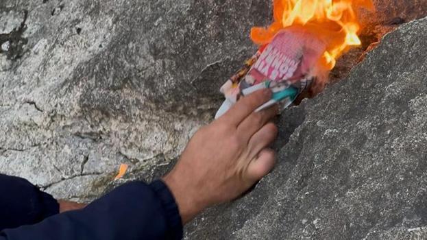 Isparta'nın Eğirdir Gölü'nden gaz fışkırdı! 'Gaz kokusu geliyordu çakmağımı çaktım kaya alev aldı'