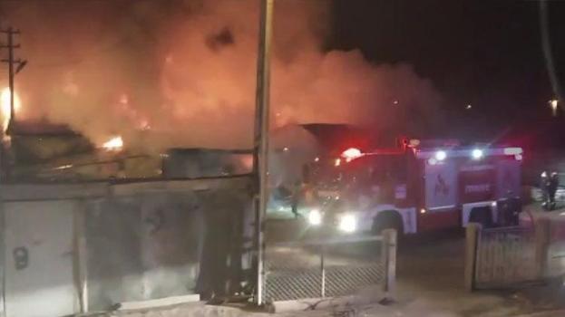 Sivas’ta ahırda çıkan yangın korku dolu anlar yaşattı