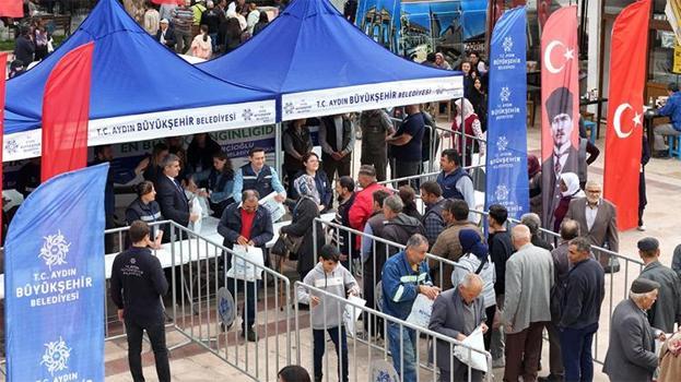 Karacasu’da vatandaşlar akın etti! Uzun kuyruklar oluştu