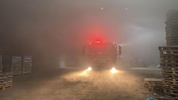 Edirne'de fabrikada yangın! İtfaiye ekiplerinden hızlı müdahale