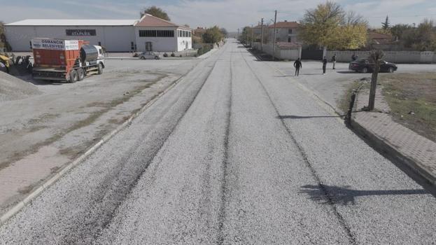 Alaca'da sokaklar asfaltlanıyor, yılların kanal sorunu çözülüyor