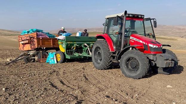 Yozgat'ta yağış gecikince ekim de gecikti! Buğday ekimi kasım ayının ortasında başladı