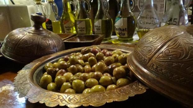 Balıkesir'de zeytinyağı ve yeşil çizik zeytin için coğrafi işaret başvurusu başladı