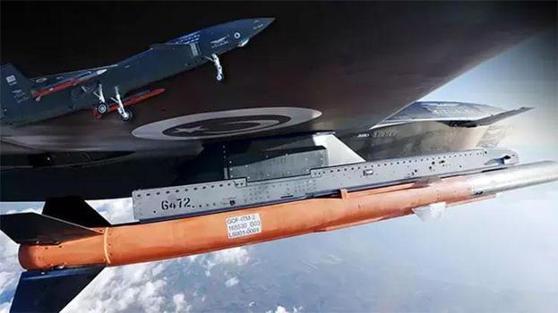 Türkiye'nin gururu Bayraktar KIZILELMA'dan gövde gösterisi! Dünyada bir ilk...