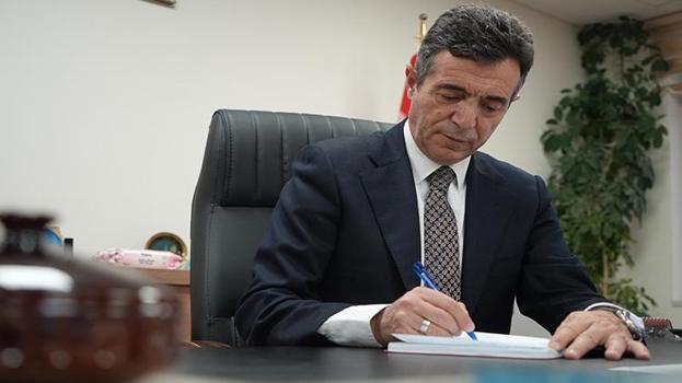 40 yıl sonra mezun olduğu okula müdür olarak döndü: Her şeyi satır satır yazıyor