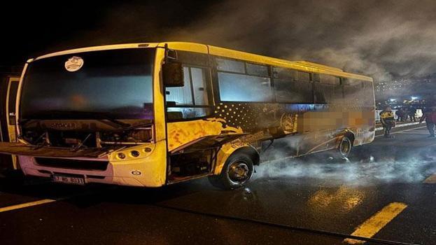 Zonguldak Kozlu’da seyir halindeki halk otobüsü yandı