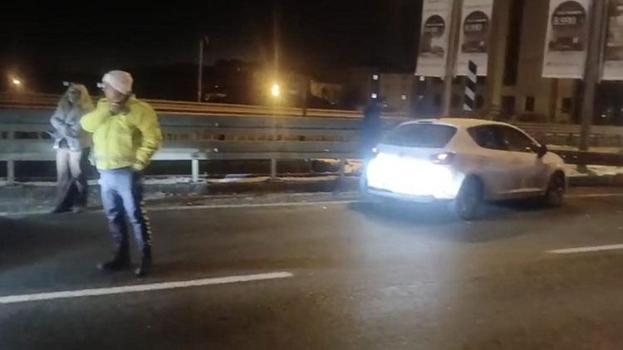 Kars'ta gizli buzlanma, 11 aracın karıştığı zincirleme kazaya yol açtı