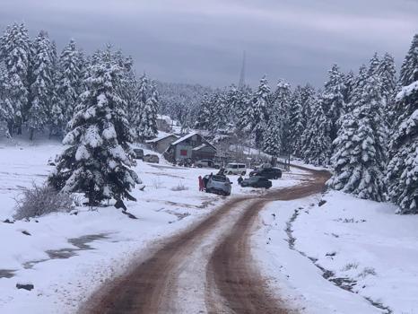 Bolu’da kar kalınlığı 10 santimetreye ulaştı