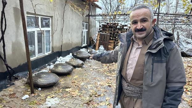 Irak sınırında yol çalışmasında çıktı: 6 gizemli taş 1 ton geliyor! "Merak edip etrafını kazdım"