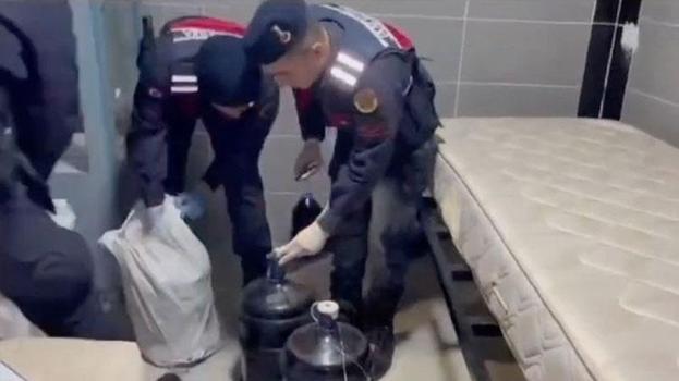 Aydın'da operasyon: 6 ton sahte şarap yakalandı