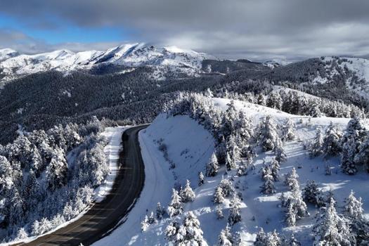 2 bin rakımlı Tersun Dağı geçidinde kış manzaraları görenleri büyülüyor