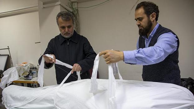 Hataylı vatandaş depremde gördüklerinden etkilenince cenaze hizmetleri eğitimine katıldı