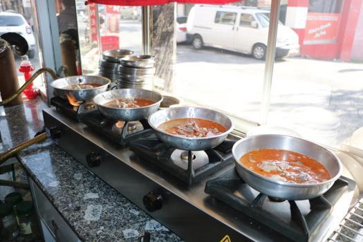 Kışın doğal antibiyotiği! Maraş’ta bu lezzet için sabahın köründe kuyruğa giriyorlar
