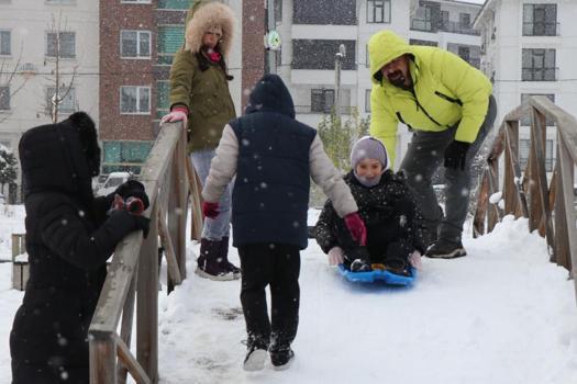 Çankırı'da okullar tatil mi? Yarın okul var mı? 2 Ocak 2026 Cuma Çankırı'da okullar tatil edildi mi? Açıklama geldi