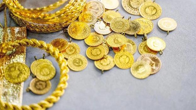 Altın fiyatları uçtu! 5 Ocak 2025 anlık gram, çeyrek, yarım ve cumhuriyet altını fiyatları