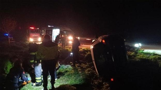 Kırıkhan'da kontrolden çıkan otomobil devrildi, sürücü yaralandı