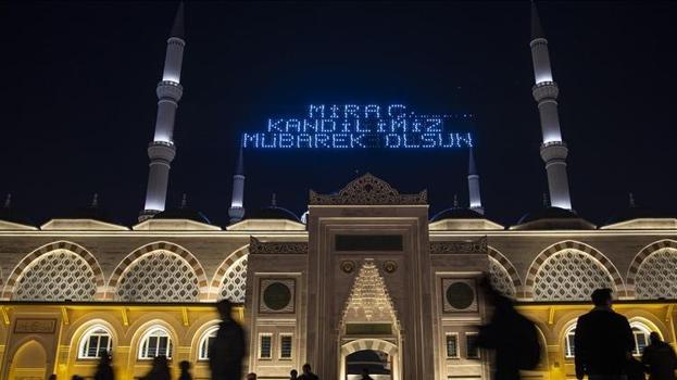 Miraç Kandilinde oruç tutulur mu? Miraç Kandili oruç ne zaman tutulur, niyeti, vakti ve fazileti