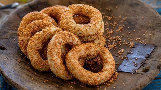 Kandil Simidi Kaç Kalori? Diyette Yenir mi? Kandil Simidi Nasıl Yapılır? Evde Kandil Simidi Tarifi ve Malzemeleri