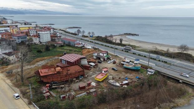 Trabzon'da ürettiğini Senegal'e satıyor! Yol kenarında derme çatma tesiste yapıyor