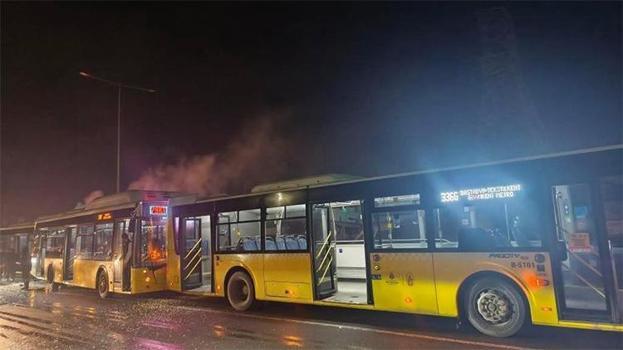 Başakşehir'de 3 İETT otobüsü çarpıştı! 5 kişi yaralandı