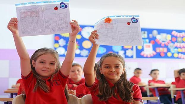 15 tatil ne zaman bitiyor? Yarıyıl tatili kaç gün sürecek, okullar ne zaman açılacak? İşte MEB 2026 tatil takvimi