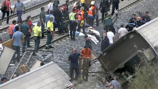 İspanya'da iki hızlı tren raydan çıktı: 7 kişi öldü, 25 kişi yaralandı