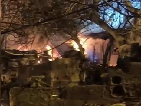 Eyüpsultan'da iki gecekondu alev aldı: 1 ölü 1 yaralı