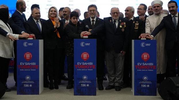 Kastamonu'da TOKİ tarafından inşa edilecek 2 bin 380 konutun kuraları çekildi