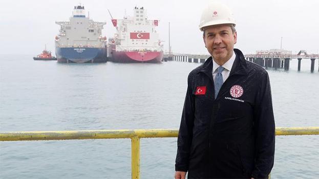 Bakan Bayraktar Hatay’da açıkladı: İki yeni FSRU tesisi geliyor