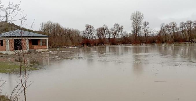 Tokat'ta ırmak taştı, üretim alanları sular altında kaldı!