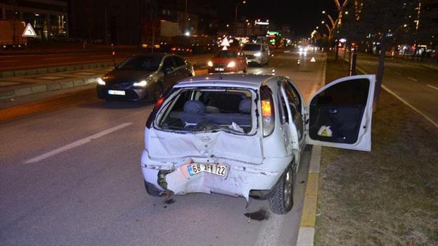 Aksaray’da iki otomobilin çarpıştığı kazada sürücülerden biri 2,50 promil alkollü çıktı