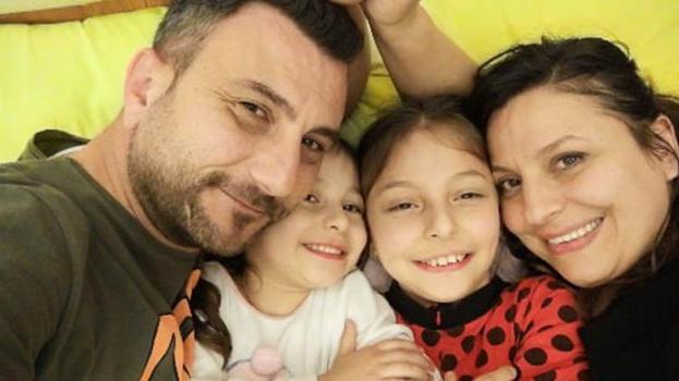 Depremde ailesini kaybetti ama umudunu kaybetmedi: 'Kalan hayatımızı iyiliğe adadık'