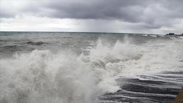Denizlerde fırtına alarmı! Cuma akşamına kadar sürecek