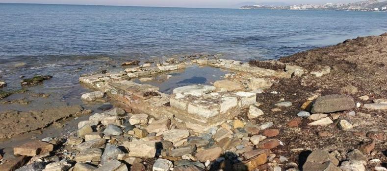 Aydın'da tarih gün yüzüne çıktı: Kıyı kumları çekilince görüldü