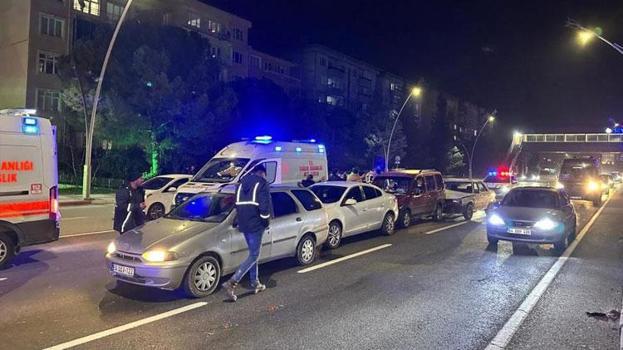 Uşak'ta meydana gelen 4 araçlı zincirleme kazada 6 kişi yaralandı