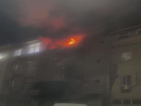 Bağcılar'da göz gözü görmedi: İmalathanede yangın çıktı!