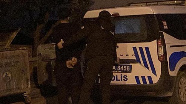 Komşuların ihbarı ortaya çıkardı! Eve giren ekipler banyoda korkunç manzara ile karşılaştı