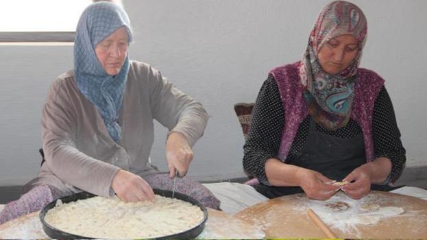 Bilecikli 7 kadın el ele verdi! Sabah 9’da başlıyorlar, siparişlere yetişemiyorlar