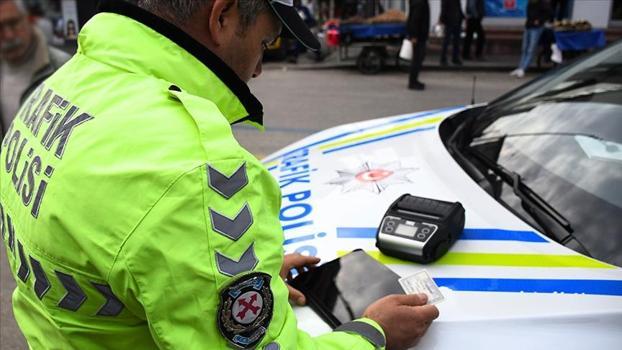 Trafik cezaları arttı! Yeni tarifeler belli oldu