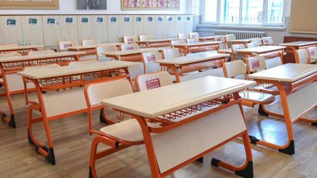 Antalya'da okullar tatil mi? 13 Şubat Cuma Antalya'nın hangi ilçelerinde okullar tatil edildi?