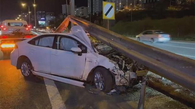 Ataşehir TEM Otoyolu’nda makas atan araç kaza yaptı