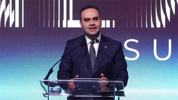 Bakan Kacır: 2030'a dek 10 milyar dolarlık veri merkezi ve yapay zeka yatırımını harekete geçireceğiz
