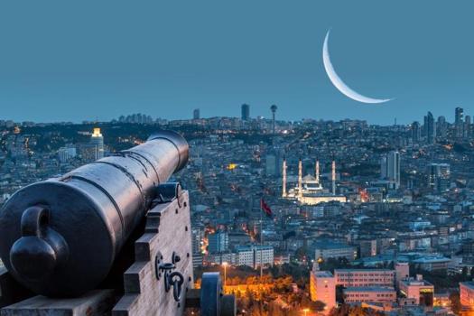 İftar anında okunacak dua: Ezan okunurken dua okumanın fazileti!